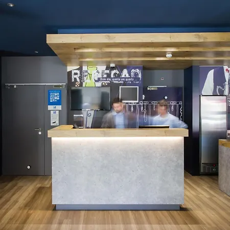 Ibis Budget Centro 브라가